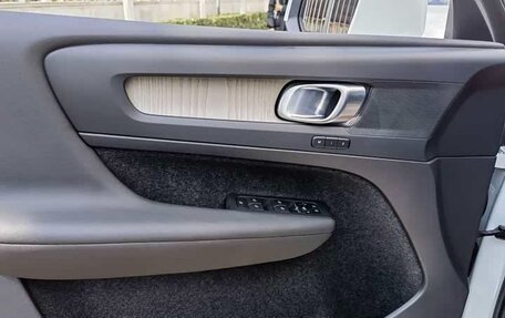 Volvo XC40 I, 2024 год, 3 600 000 рублей, 17 фотография