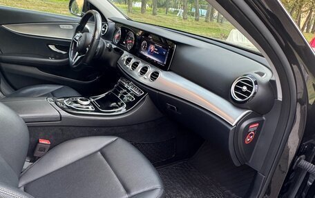 Mercedes-Benz E-Класс, 2019 год, 2 640 000 рублей, 8 фотография