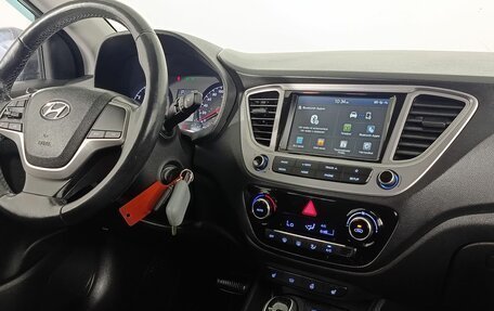 Hyundai Solaris II рестайлинг, 2019 год, 1 370 000 рублей, 10 фотография