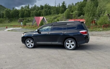 Toyota Highlander III, 2011 год, 2 150 000 рублей, 1 фотография