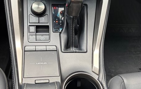 Lexus NX I, 2018 год, 2 400 000 рублей, 9 фотография