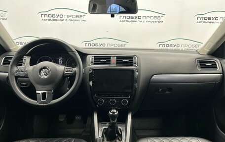 Volkswagen Jetta VI, 2014 год, 899 000 рублей, 4 фотография