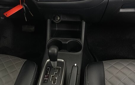 Mitsubishi Outlander III рестайлинг 3, 2014 год, 1 360 000 рублей, 14 фотография