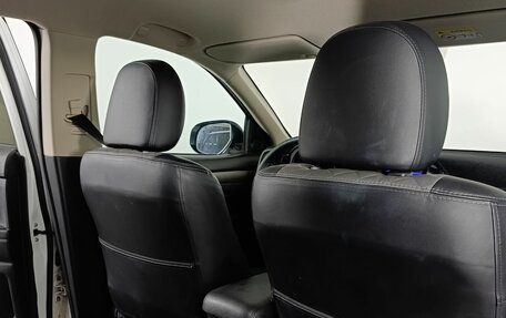 Mitsubishi Outlander III рестайлинг 3, 2014 год, 1 360 000 рублей, 10 фотография