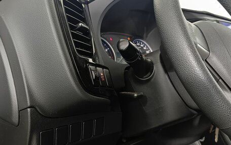 Mitsubishi Outlander III рестайлинг 3, 2014 год, 1 360 000 рублей, 9 фотография