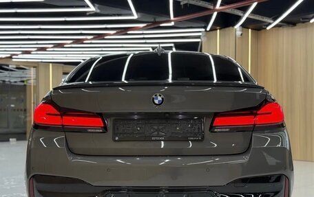 BMW 5 серия, 2023 год, 4 290 010 рублей, 6 фотография