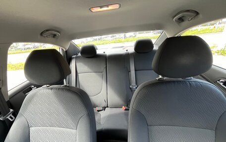 Hyundai Solaris II рестайлинг, 2012 год, 860 000 рублей, 15 фотография
