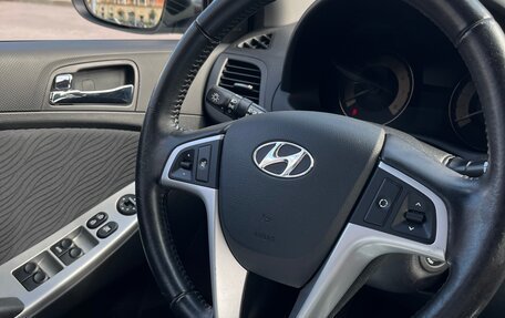 Hyundai Solaris II рестайлинг, 2012 год, 860 000 рублей, 16 фотография