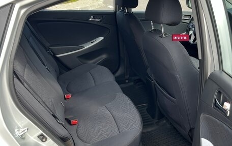 Hyundai Solaris II рестайлинг, 2012 год, 860 000 рублей, 10 фотография