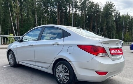 Hyundai Solaris II рестайлинг, 2012 год, 860 000 рублей, 6 фотография
