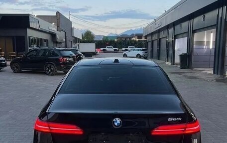 BMW 5 серия, 2025 год, 5 875 010 рублей, 2 фотография