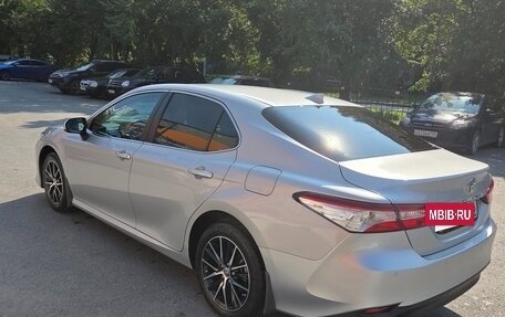 Toyota Camry, 2021 год, 3 350 000 рублей, 9 фотография