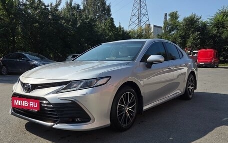 Toyota Camry, 2021 год, 3 350 000 рублей, 15 фотография
