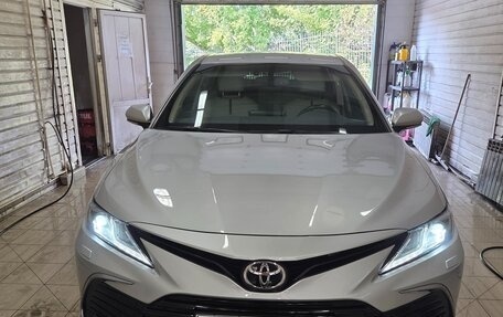 Toyota Camry, 2021 год, 3 350 000 рублей, 14 фотография
