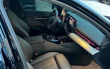 BMW 5 серия, 2025 год, 5 875 010 рублей, 6 фотография