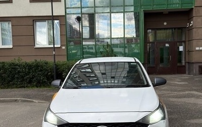 Hyundai Solaris II рестайлинг, 2021 год, 950 000 рублей, 1 фотография