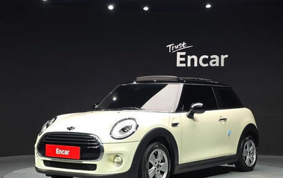 MINI Hatch, 2018 год, 1 050 000 рублей, 1 фотография