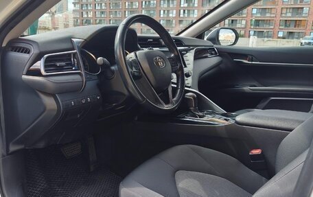 Toyota Camry, 2020 год, 2 650 000 рублей, 7 фотография