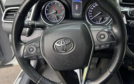 Toyota Camry, 2020 год, 2 650 000 рублей, 2 фотография