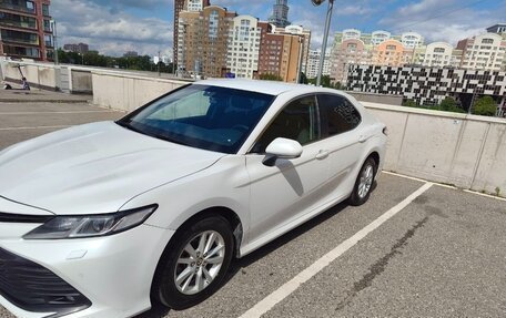 Toyota Camry, 2020 год, 2 650 000 рублей, 15 фотография
