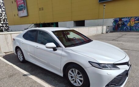 Toyota Camry, 2020 год, 2 650 000 рублей, 14 фотография