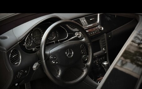 Mercedes-Benz CLS, 2005 год, 1 840 000 рублей, 3 фотография