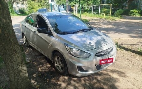 Hyundai Solaris II рестайлинг, 2012 год, 465 000 рублей, 2 фотография