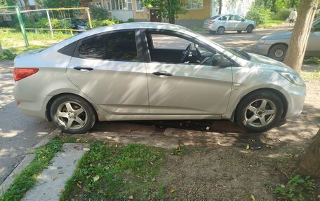 Hyundai Solaris II рестайлинг, 2012 год, 465 000 рублей, 5 фотография