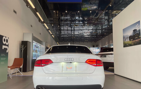 Audi A4, 2010 год, 999 000 рублей, 5 фотография