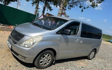 Hyundai H-1 II рестайлинг, 2008 год, 950 000 рублей, 1 фотография