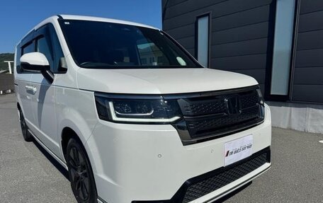Honda Stepwgn, 2023 год, 2 150 000 рублей, 1 фотография