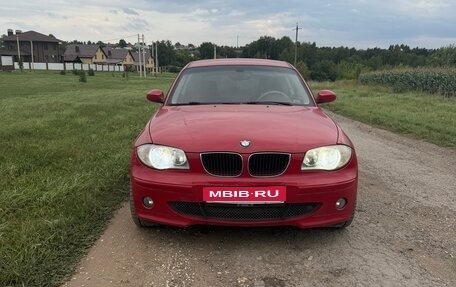 BMW 1 серия, 2009 год, 670 000 рублей, 1 фотография