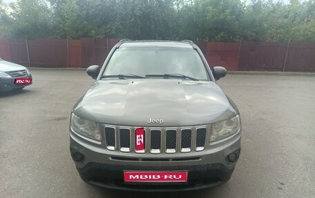 Jeep Compass I рестайлинг, 2012 год, 850 000 рублей, 1 фотография