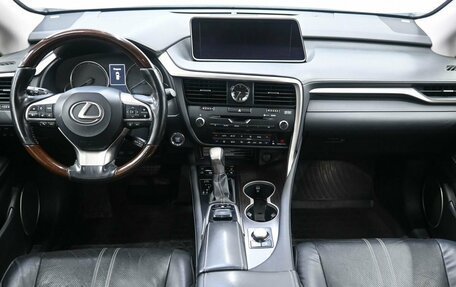 Lexus RX IV рестайлинг, 2019 год, 3 999 900 рублей, 9 фотография