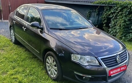 Volkswagen Passat B6, 2010 год, 660 000 рублей, 2 фотография