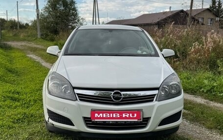 Opel Astra H, 2013 год, 650 000 рублей, 2 фотография