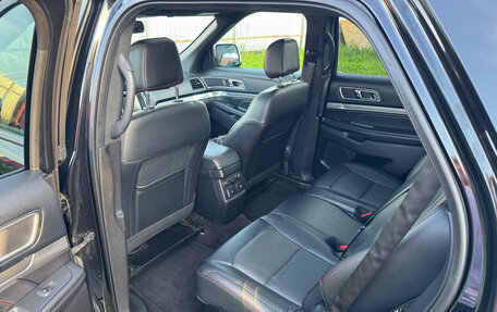 Ford Explorer VI, 2016 год, 2 650 000 рублей, 13 фотография