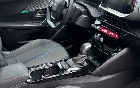 Peugeot 2008 II, 2021 год, 2 200 000 рублей, 14 фотография