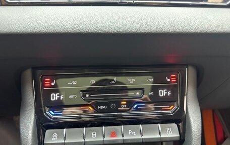 Skoda Karoq I, 2022 год, 2 330 000 рублей, 8 фотография