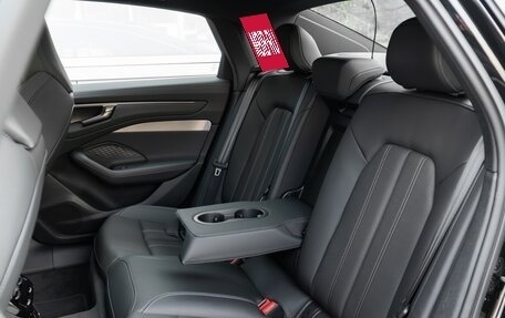 Audi A6, 2026 год, 9 090 000 рублей, 28 фотография