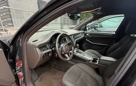Porsche Macan I рестайлинг, 2018 год, 3 000 000 рублей, 6 фотография
