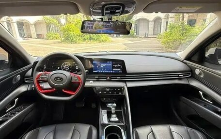 Hyundai Elantra, 2022 год, 1 299 000 рублей, 7 фотография