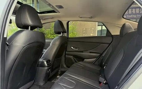 Hyundai Elantra, 2022 год, 1 299 000 рублей, 9 фотография