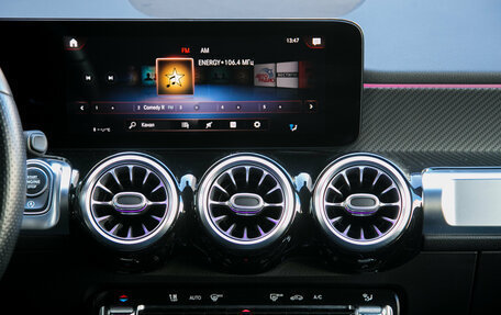 Mercedes-Benz GLB, 2020 год, 3 690 000 рублей, 14 фотография