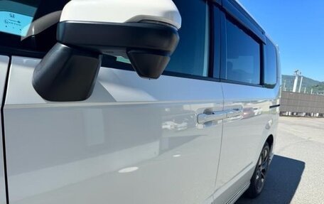 Honda Stepwgn, 2023 год, 2 150 000 рублей, 4 фотография