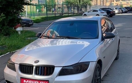 BMW 3 серия, 2006 год, 650 000 рублей, 2 фотография