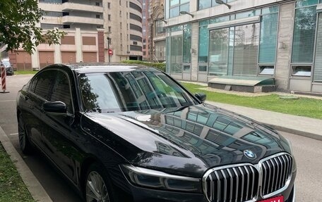 BMW 7 серия, 2021 год, 4 990 000 рублей, 10 фотография