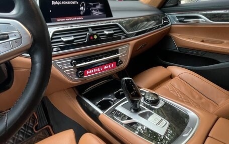 BMW 7 серия, 2021 год, 4 990 000 рублей, 16 фотография