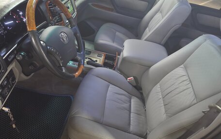 Toyota Land Cruiser 100 рестайлинг 2, 2006 год, 2 690 000 рублей, 9 фотография