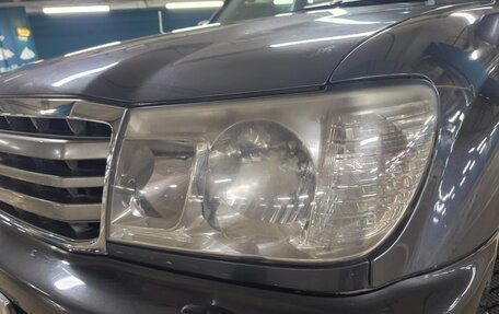 Toyota Land Cruiser 100 рестайлинг 2, 2006 год, 2 690 000 рублей, 14 фотография